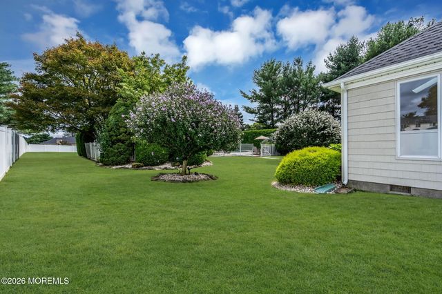 4 Plowshare Court, Marlboro, NJ 07746