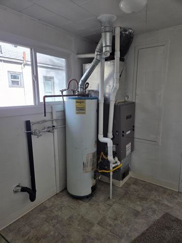 718 N 10th Street, Klamath Falls, OR 97601