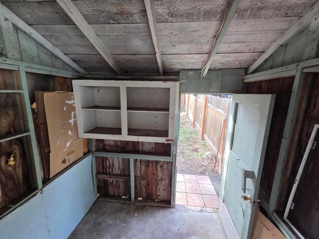 718 N 10th Street, Klamath Falls, OR 97601