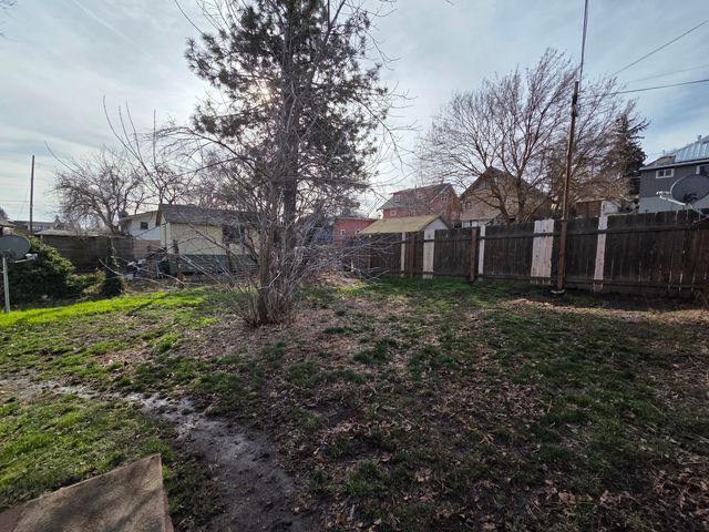 718 N 10th Street, Klamath Falls, OR 97601