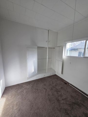 718 N 10th Street, Klamath Falls, OR 97601