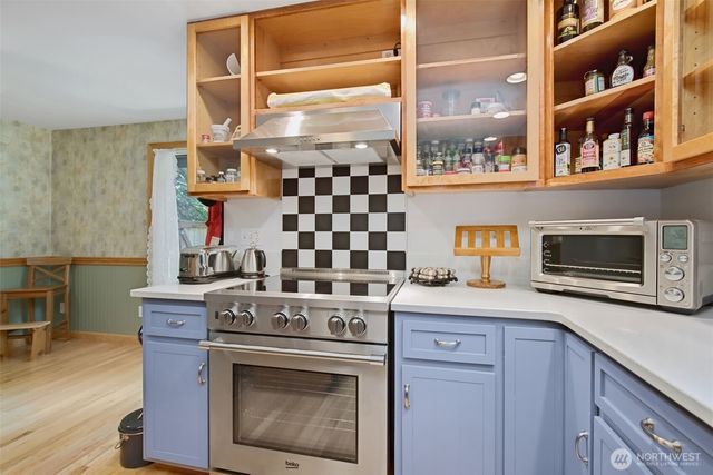 21434 SE 16th Place, Sammamish, WA 98075