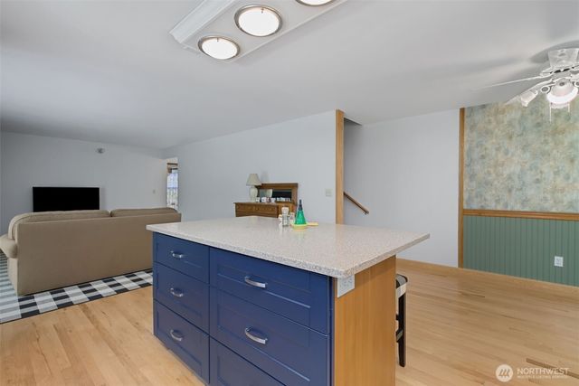 21434 SE 16th Place, Sammamish, WA 98075