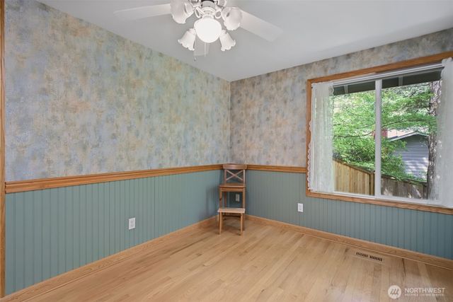 21434 SE 16th Place, Sammamish, WA 98075