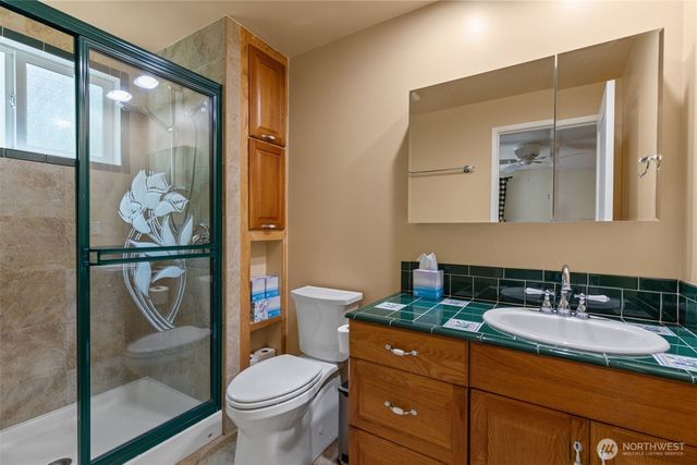 21434 SE 16th Place, Sammamish, WA 98075