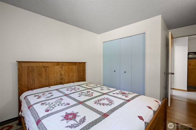 21434 SE 16th Place, Sammamish, WA 98075