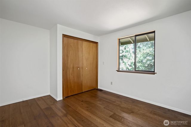 21434 SE 16th Place, Sammamish, WA 98075
