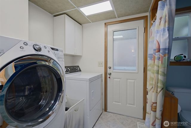 21434 SE 16th Place, Sammamish, WA 98075