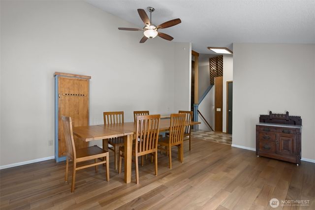21434 SE 16th Place, Sammamish, WA 98075