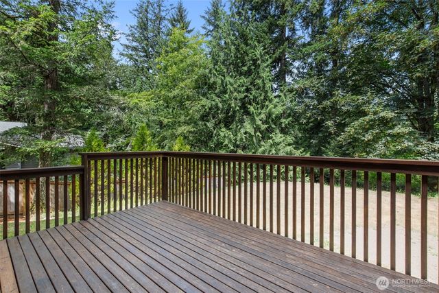 21434 SE 16th Place, Sammamish, WA 98075