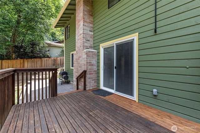 21434 SE 16th Place, Sammamish, WA 98075