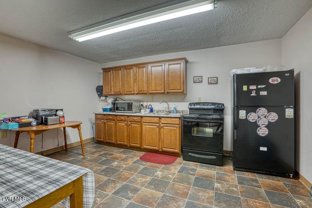 3825 South Highway 66, Rogersville, TN 37857