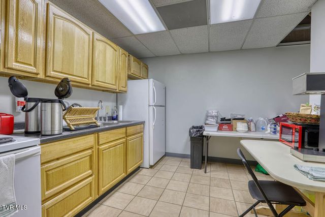 3825 South Highway 66, Rogersville, TN 37857