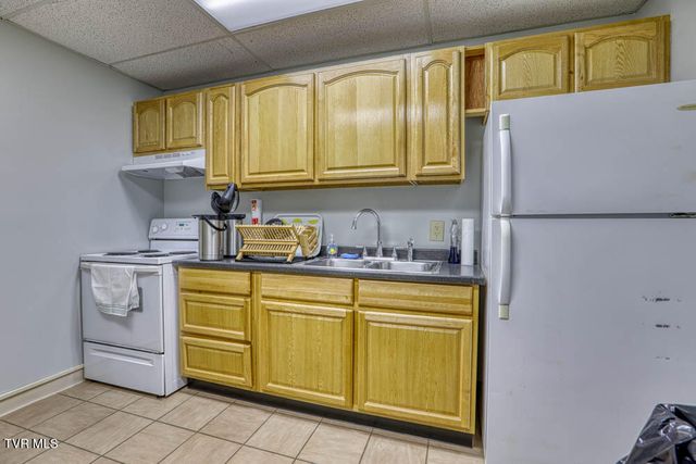 3825 South Highway 66, Rogersville, TN 37857