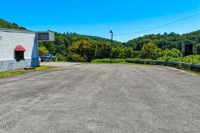 3825 South Highway 66, Rogersville, TN 37857