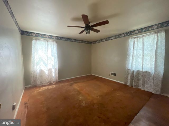 3 DOGWOOD DR, Dover, DE 19904