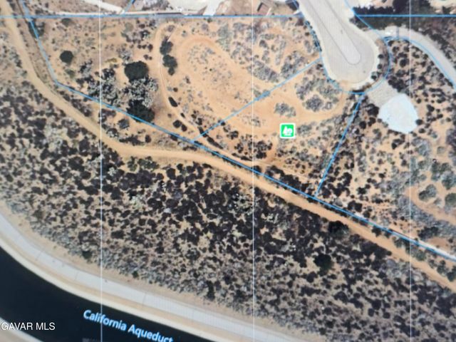 Gemelos Ct Vic Claros Wa, Quartz Hill, CA 93536