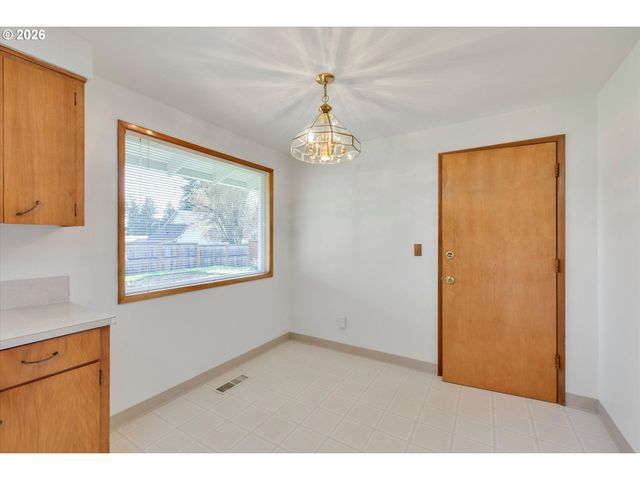 15074 Se ORCHID Ave, Milwaukie, OR 97267