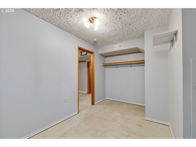 15074 Se ORCHID Ave, Milwaukie, OR 97267