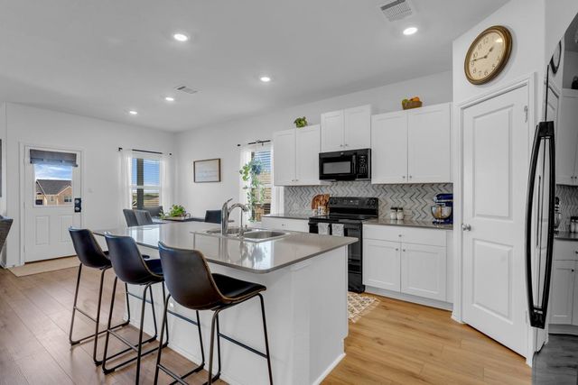 204 Lone Cedar RD, Marble Falls, TX 78654