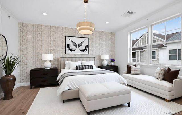 28301 Spruce Pond Circle, Plainview, NY 11803