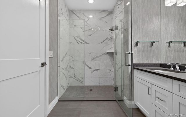 28301 Spruce Pond Circle, Plainview, NY 11803