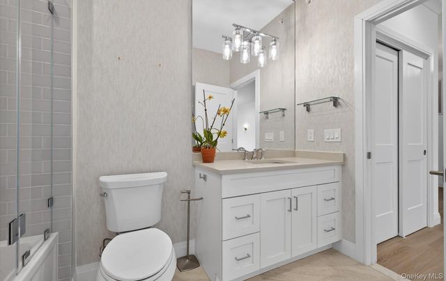 28301 Spruce Pond Circle, Plainview, NY 11803