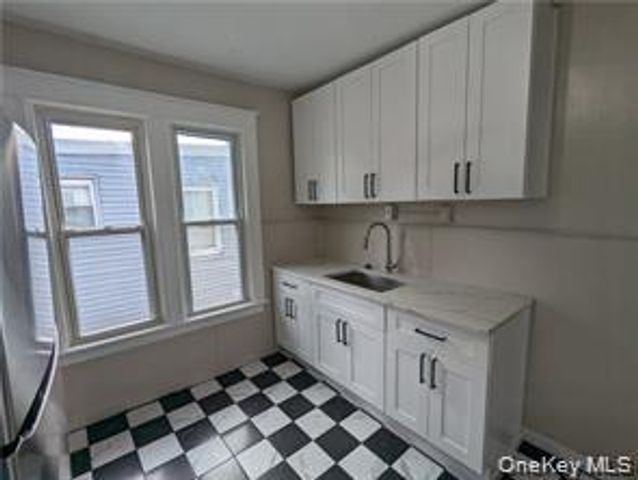 65 Academy Street, Poughkeepsie, NY 12601