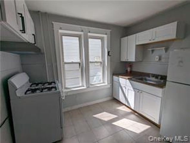 65 Academy Street, Poughkeepsie, NY 12601