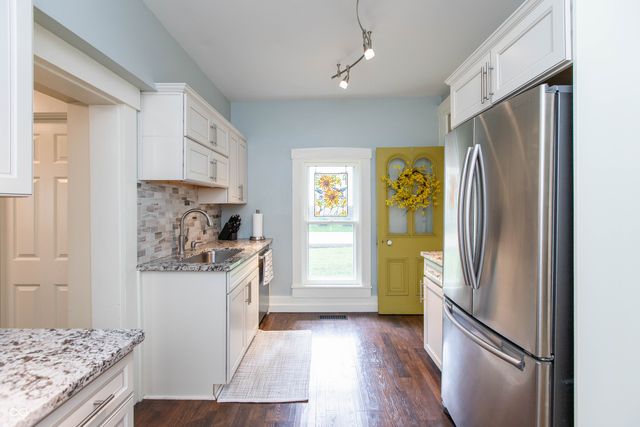 498 W Main Street, Danville, IN 46122
