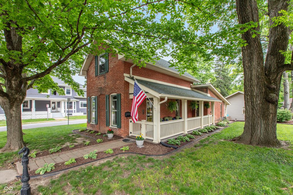498 W Main Street, Danville, IN 46122