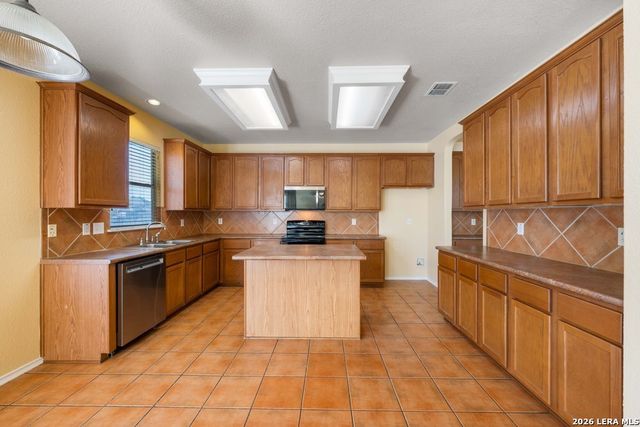 3338 Bending Creek, San Antonio, TX 78261