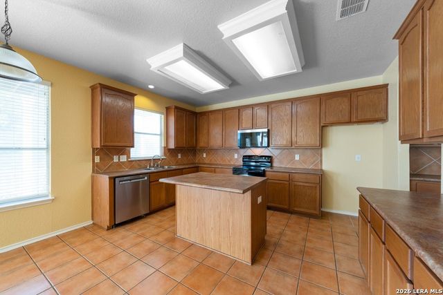 3338 Bending Creek, San Antonio, TX 78261