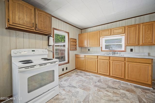 804 2nd Street, Elizabeth City, NC 27909