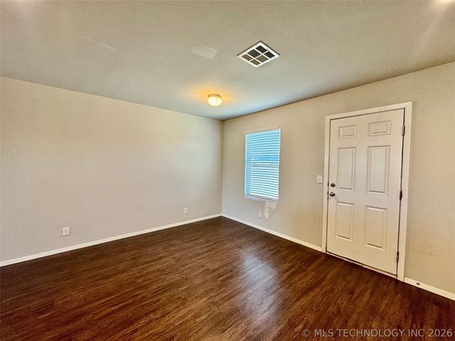 11427 S 239th East Avenue, Broken Arrow, OK 74014