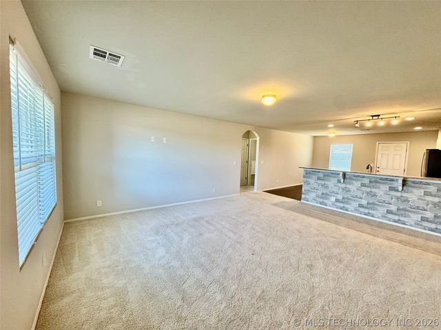 11427 S 239th East Avenue, Broken Arrow, OK 74014