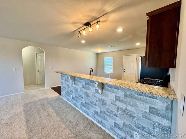 11427 S 239th East Avenue, Broken Arrow, OK 74014