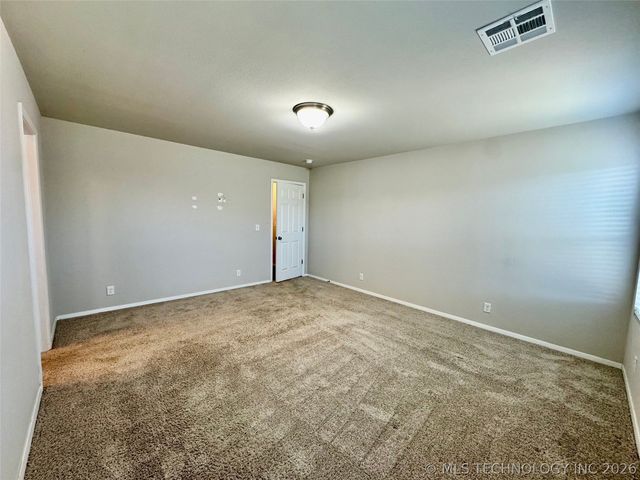 11427 S 239th East Avenue, Broken Arrow, OK 74014