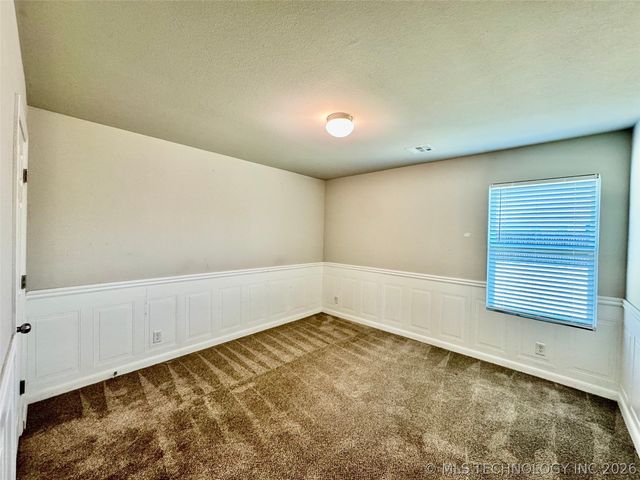 11427 S 239th East Avenue, Broken Arrow, OK 74014