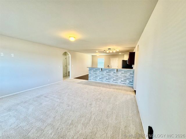 11427 S 239th East Avenue, Broken Arrow, OK 74014