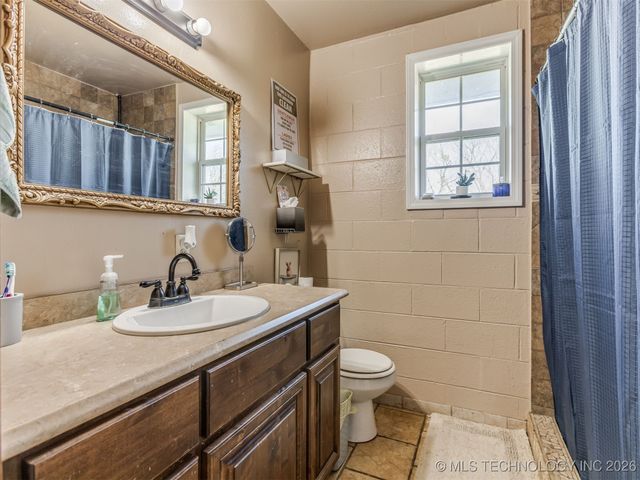 105 SE 6th Street, Wagoner, OK 74467