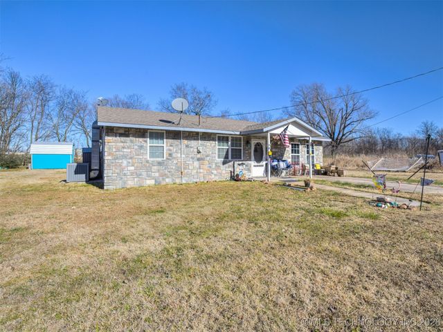105 SE 6th Street, Wagoner, OK 74467