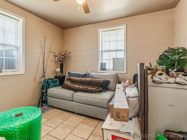 105 SE 6th Street, Wagoner, OK 74467