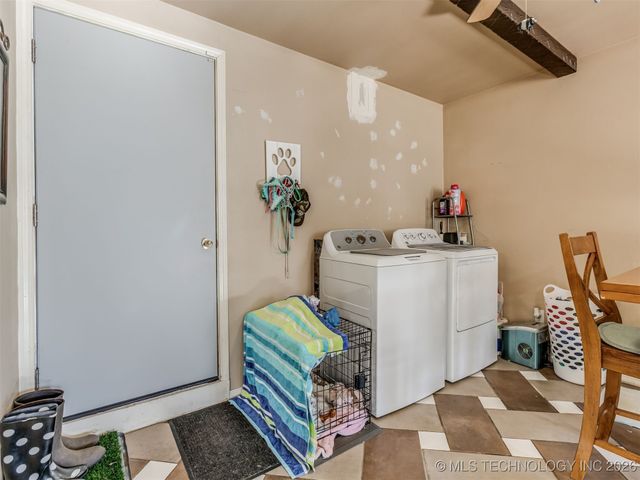 105 SE 6th Street, Wagoner, OK 74467