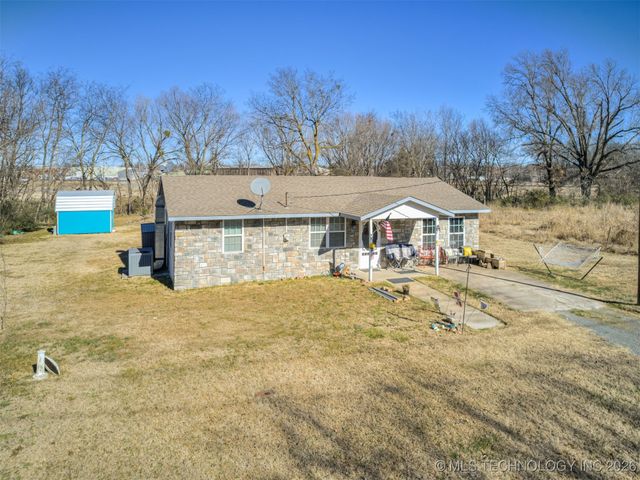 105 SE 6th Street, Wagoner, OK 74467