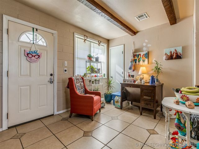 105 SE 6th Street, Wagoner, OK 74467