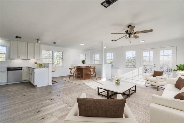 8204 Williamson Creek DR, Austin, TX 78736