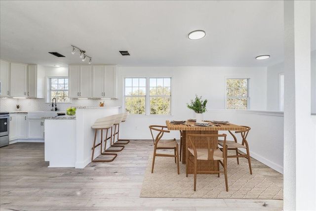 8204 Williamson Creek DR, Austin, TX 78736