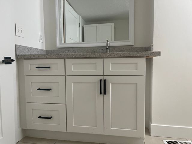 7157 S MEL HELEN WAY, West Jordan, UT 84084