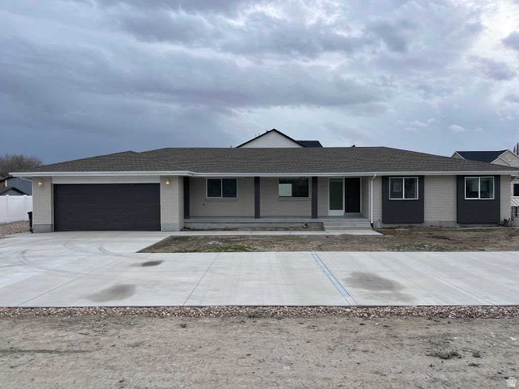 7157 S MEL HELEN WAY, West Jordan, UT 84084